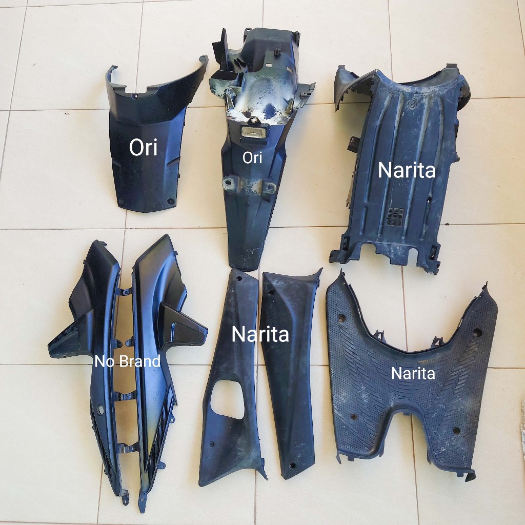 Vario CW 110 karbu KVB cover body kasar dek pijakan centre bekas copotan original bodi sparkboard 20