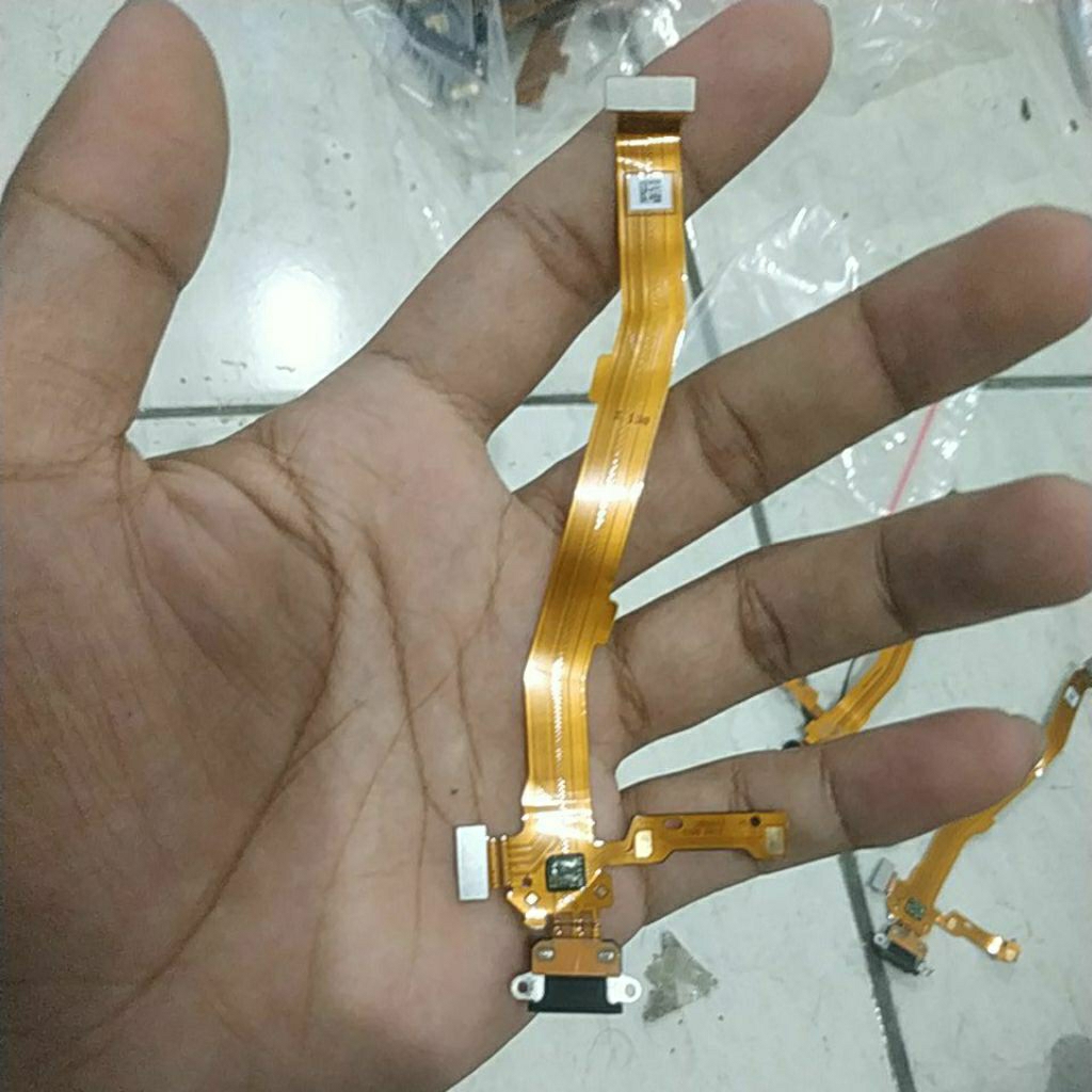fleksibel cas bekas Oppo a83