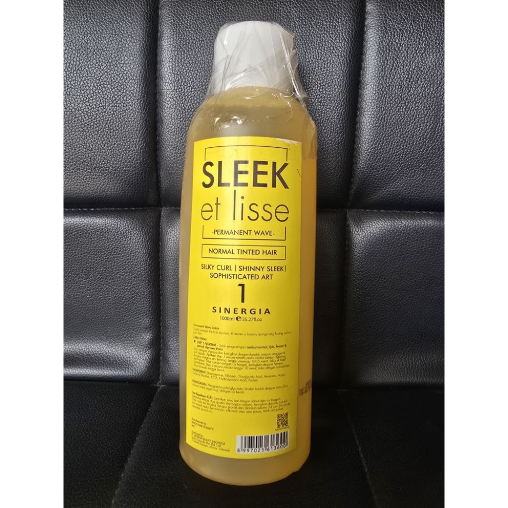 SLEEK et LISSE - Langkah 1 (Label Kuning) SLEEK et LISSE - Langkah 2 (Label Oranye) ​SLEEK et LISSE 