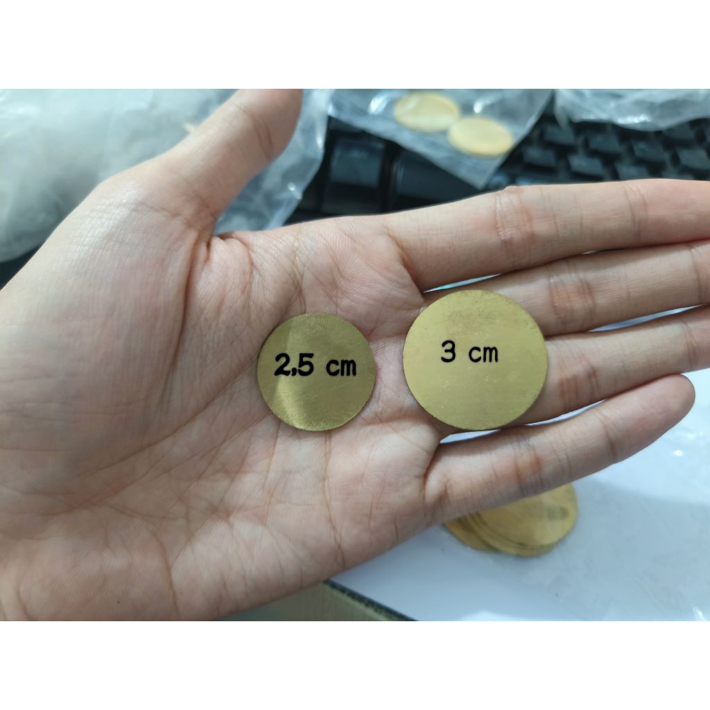 Pin Custom kuningan resin