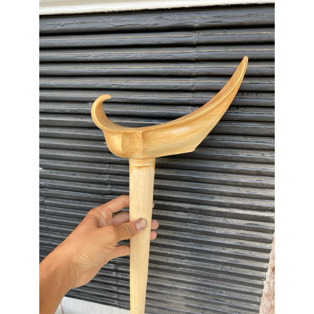 ladrang solo kayu cendana jawa warangka seperti di poto cek ada retakan