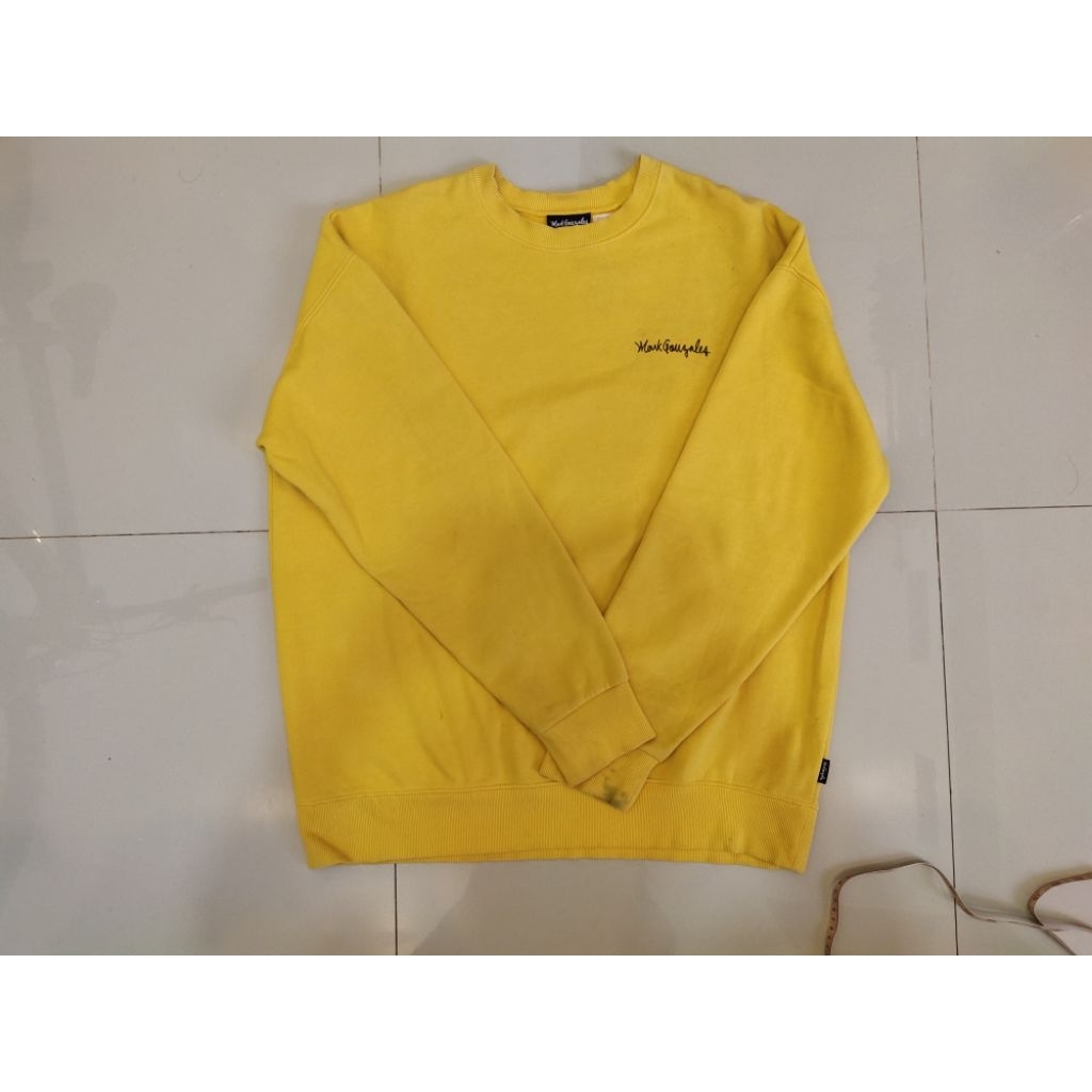 Crewneck Mark Gonzales size XL kuning