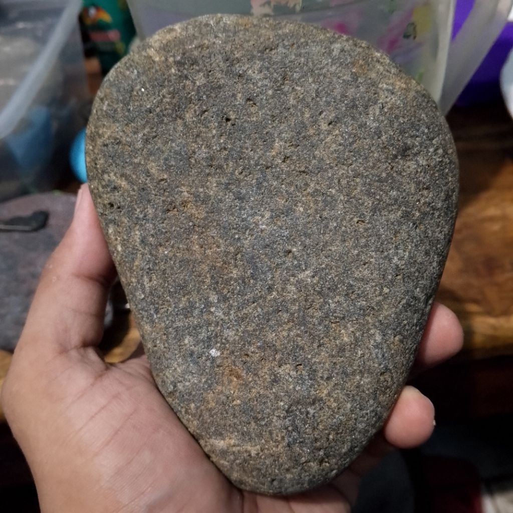Bahan batu bintang kejora kelap kelip seperti meteorite