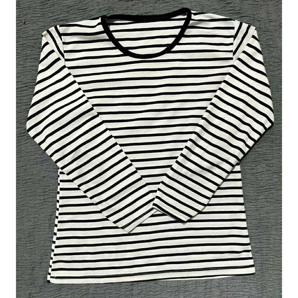 SF Kaos Garis Garis Lengan Panjang Wanita