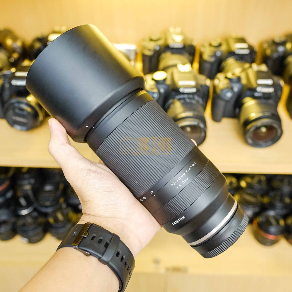 Lensa Tamron 70-300mm For Sony Fullset Mulus
