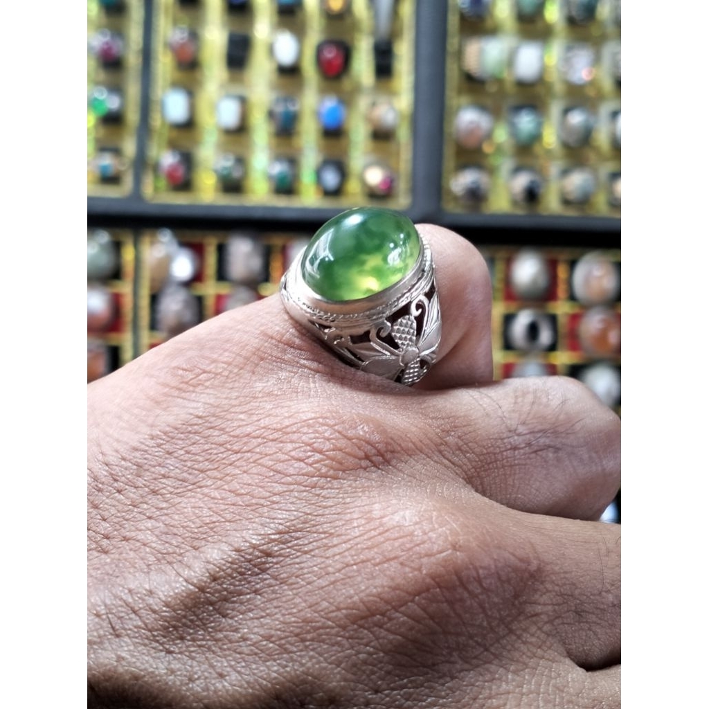 cincin idocrase lumut super