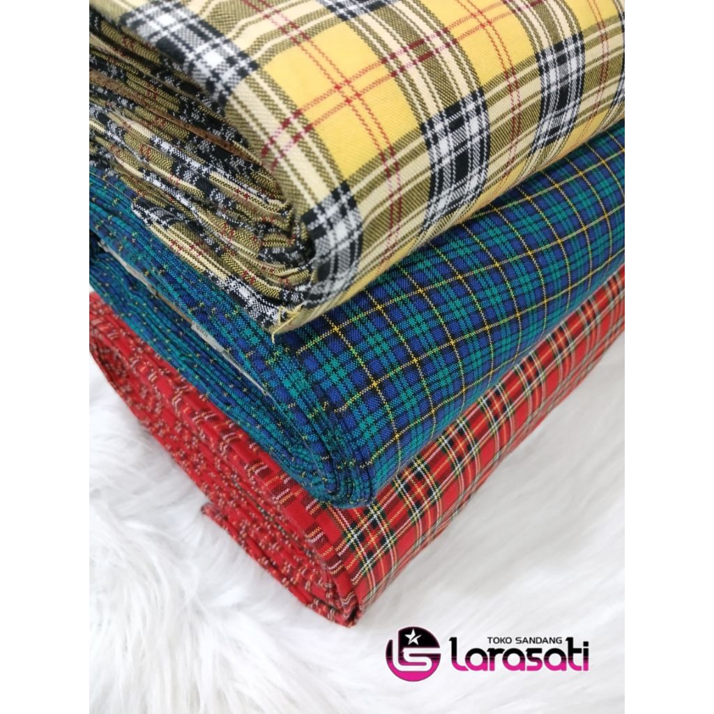 KAIN SERAGAM MOTIF KOTAK