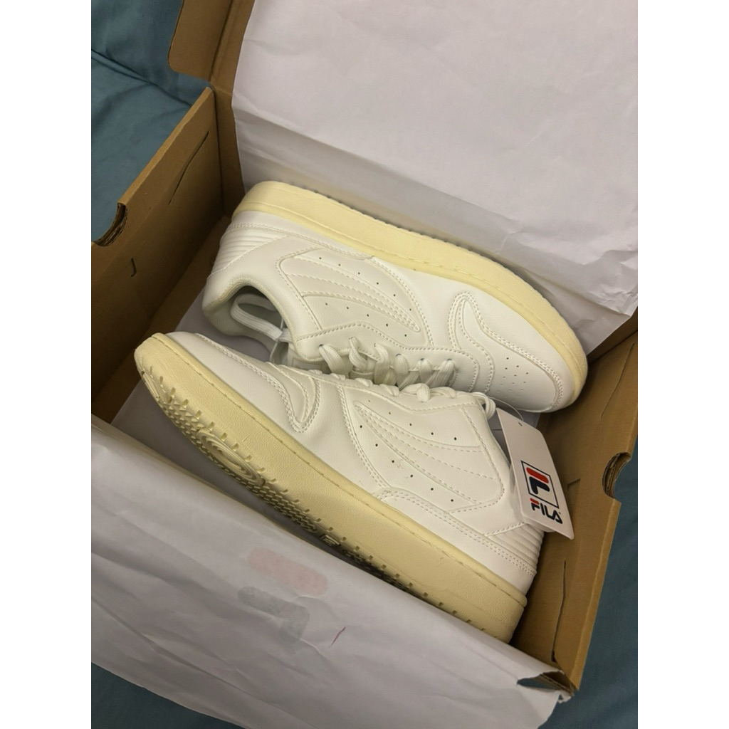 Sepatu Fila Beatriz Low Tennis White Size 37 (BARU BELUM DIPAKAI)