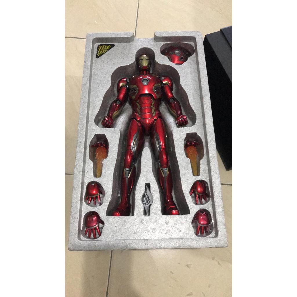 Hot Toys Iron Man mark