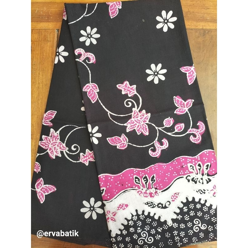 Kain Batik Tulis Asli 100% Original Premium Kain batik Tulis Madura Asli 100% Original Premium Meter