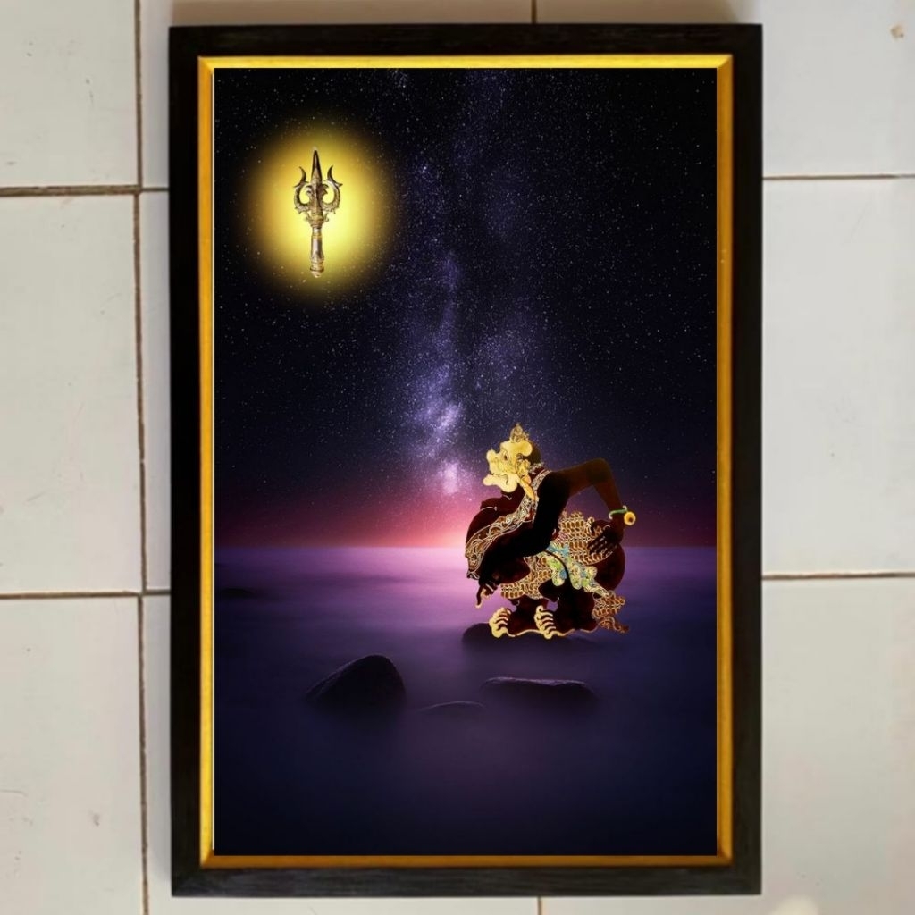 Hiasan dinding lukisan Cetak gambar wayang kulit Semar plus bingkai ukuran 53cmx35cm