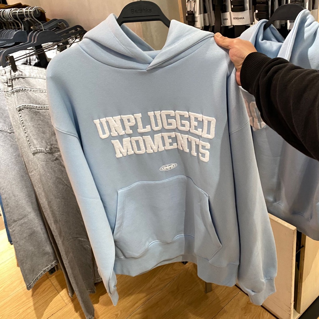 Jastipp. Hoodie Bershka (MAN)