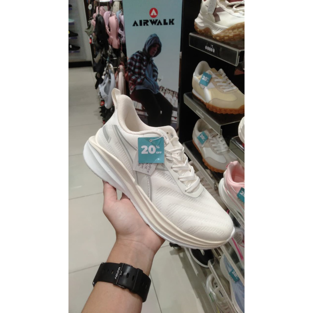 Diadora sepatu wanita original