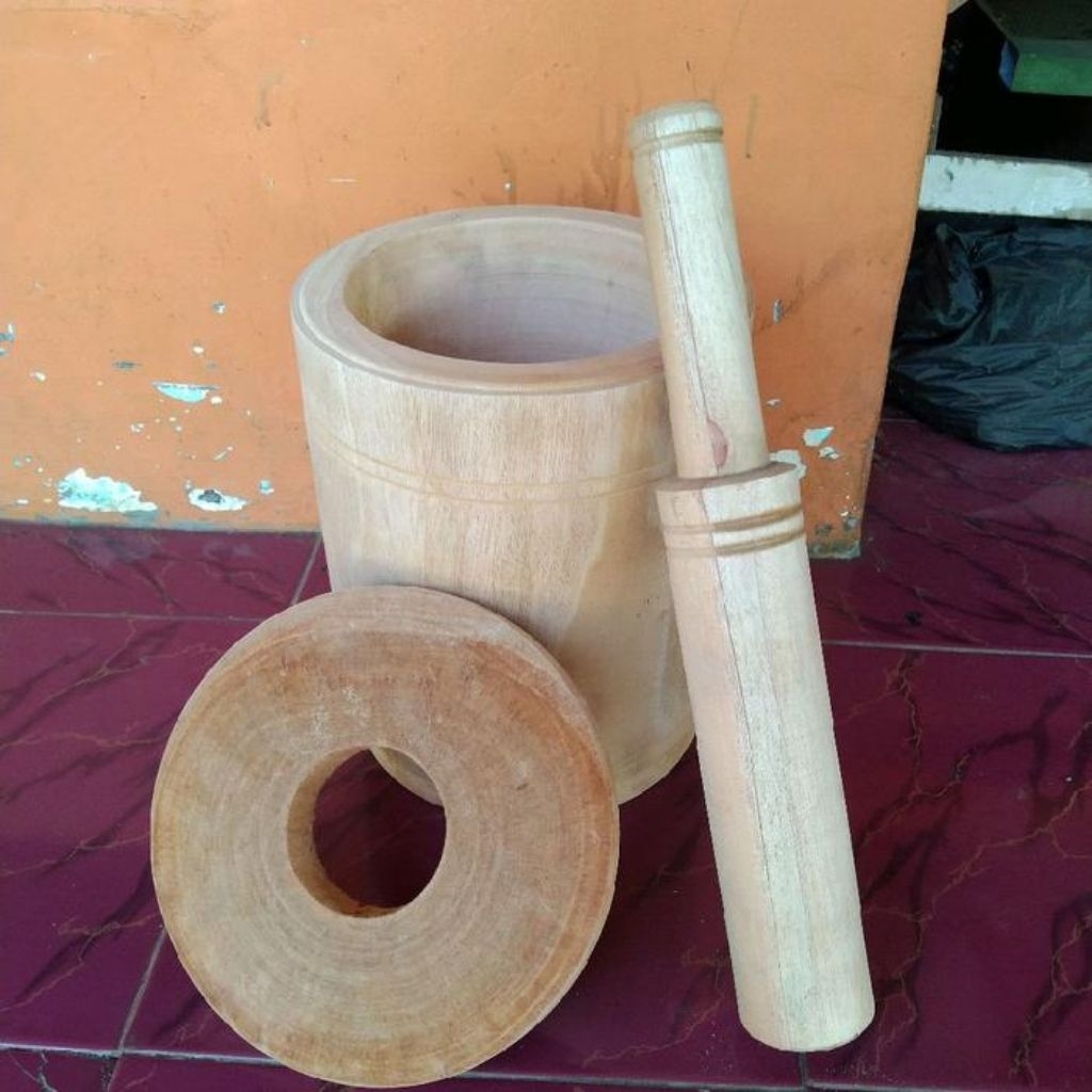 lumpang kayu ukuran 24cm / lumpang tumbuk rujak ,bumbu. lumpang+alu+tutup 1 set