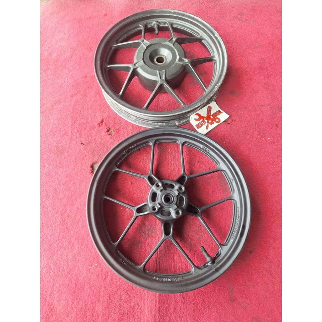 Velg Racing Depan Belakang Vario 125/150 f1 Led Old 2015-2017 Bekas Original