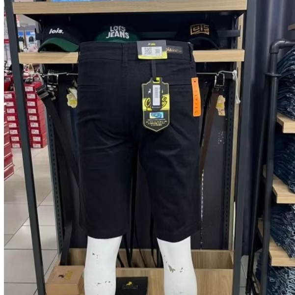 CELANA PENDEK LOIS ORIGINAL SLIMFIT HITAM