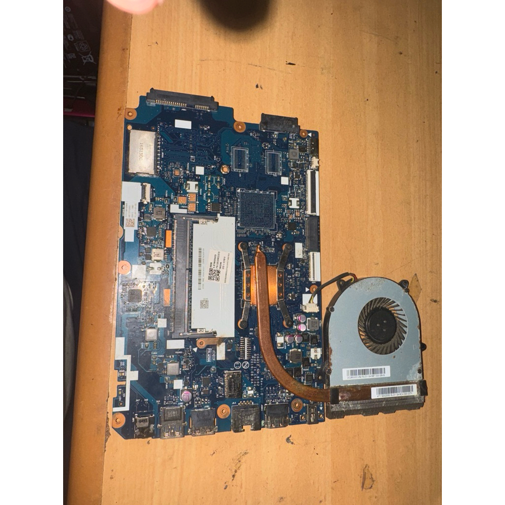 mainbord Lenovo ideapad 110-14AST Amd A9 mainbord mati buat canibalan