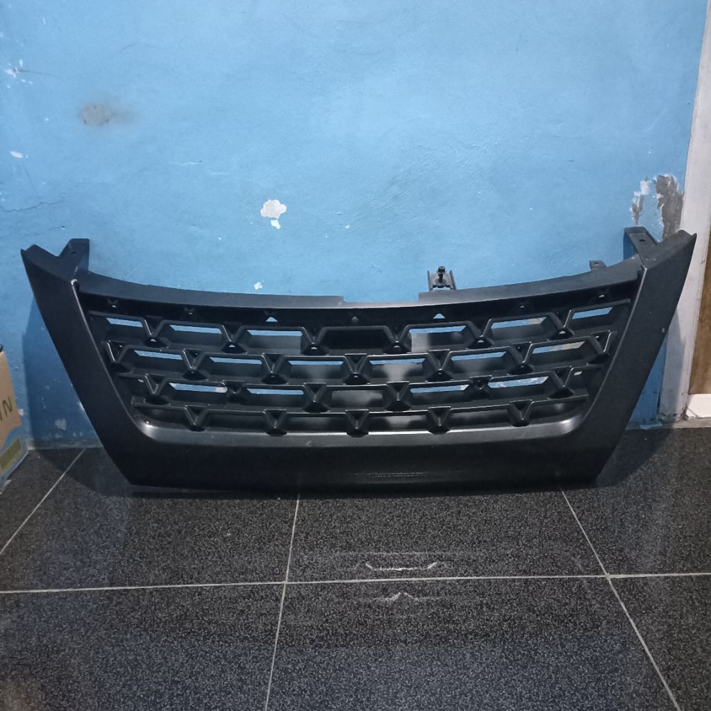 Gril Depan Toyota Fortuner TRD Tahun 2017-2020 Original Second