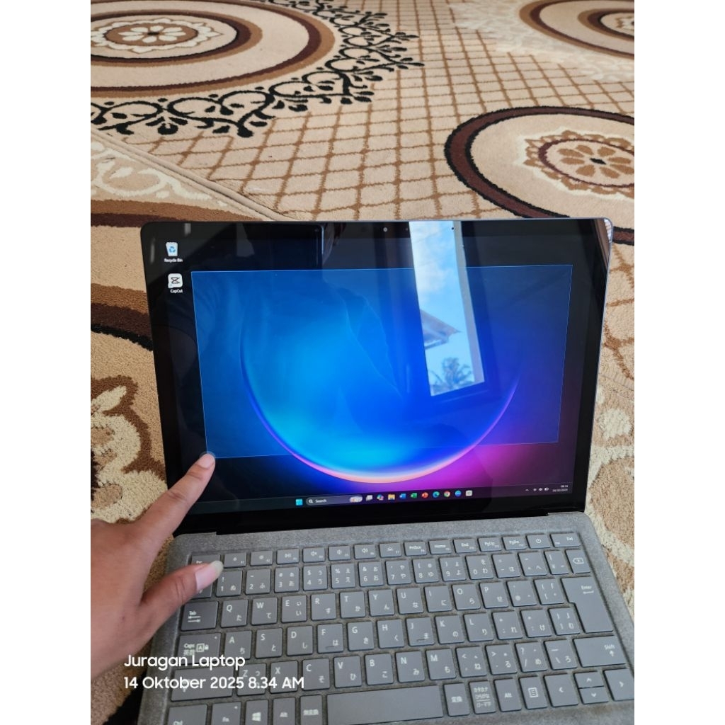 Microsoft Surface Laptop 2 Core i7 Gen 8