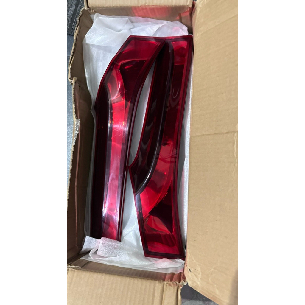 Lampu Reflektor Honda Jazz GK5 2014