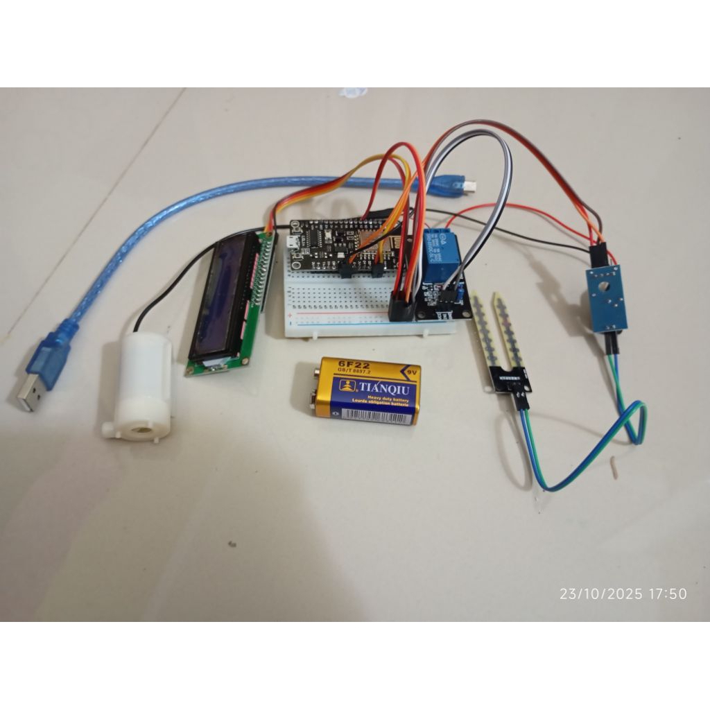 project IOT penyiraman tanaman otomatis menggunakan nodemcu esp8266 wifi iot dengan sensor soil moes