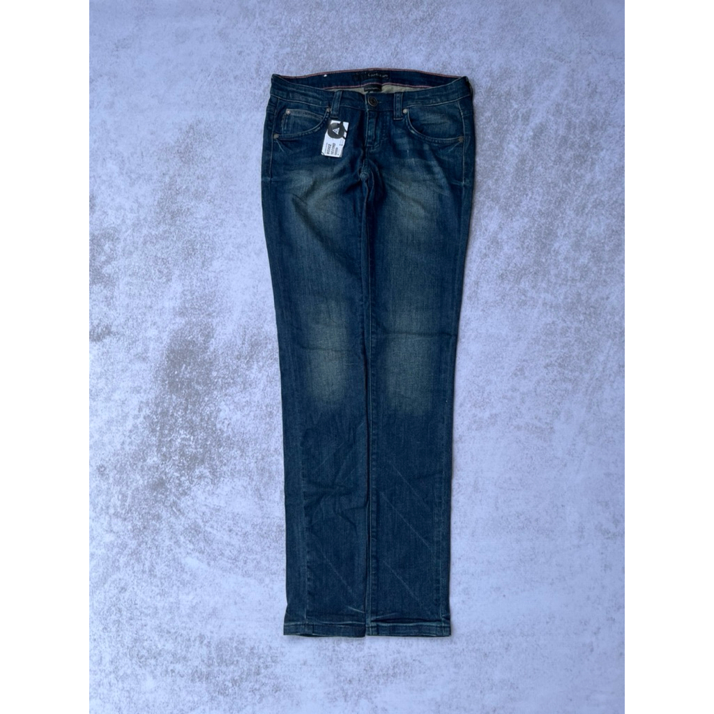 CELANA CALVIN KLEIN JEANS SECOND MURAH