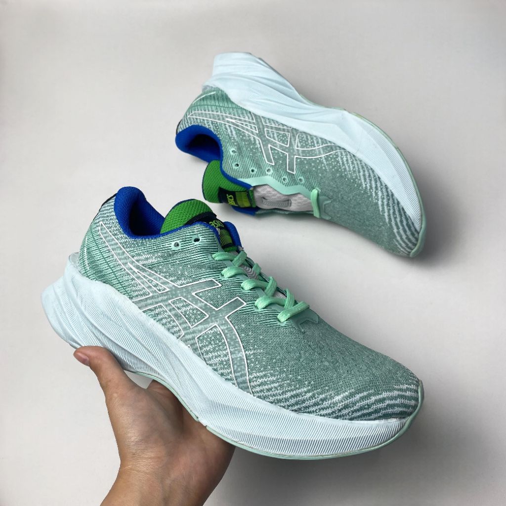 sepatu running asics