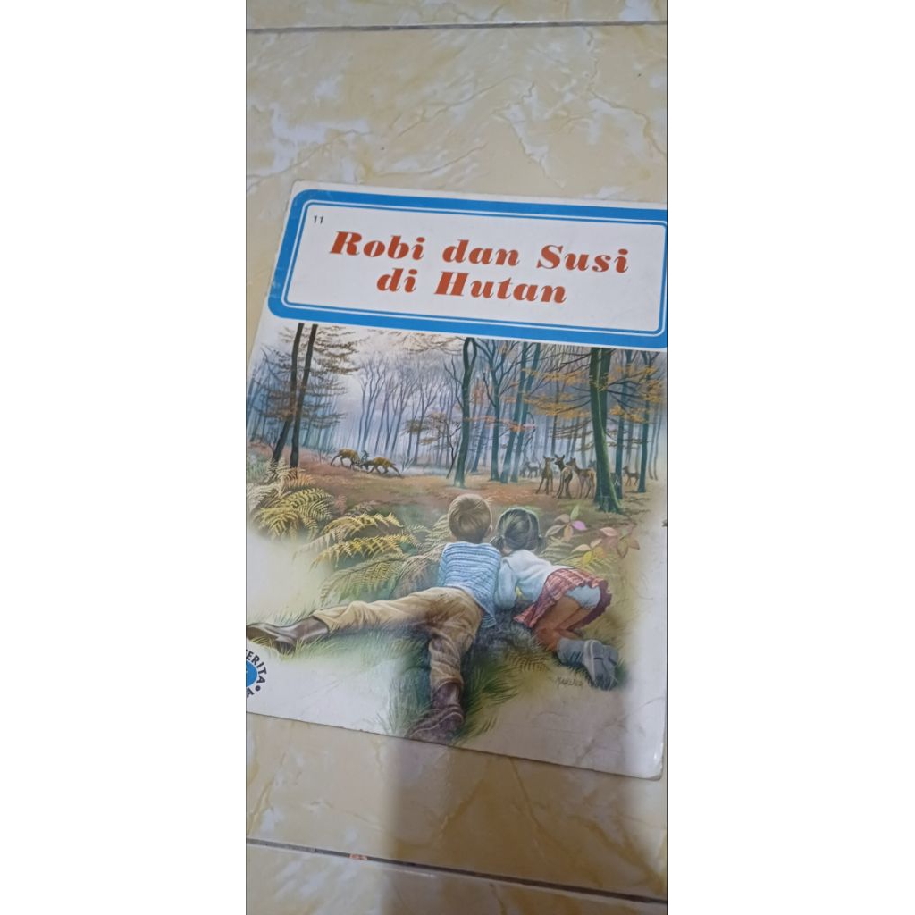 Robi dan Susi di Hutan