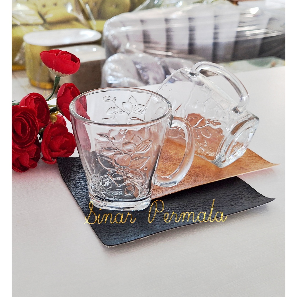 2 Pcs Gelas Kaca Motif Bunga Mume Jepang Gagang Pendek Bening