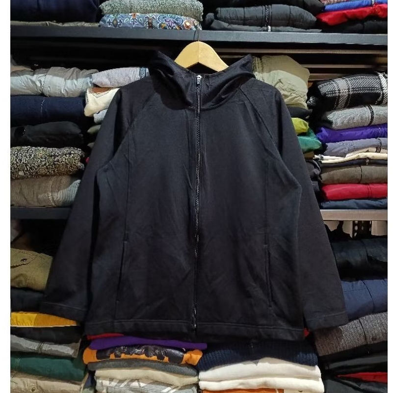 Uniqlo Tech Softshell Jacket