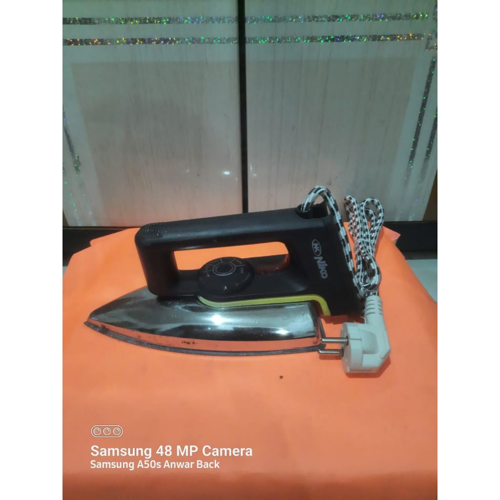 Setrika Nikoi Second/Bekas