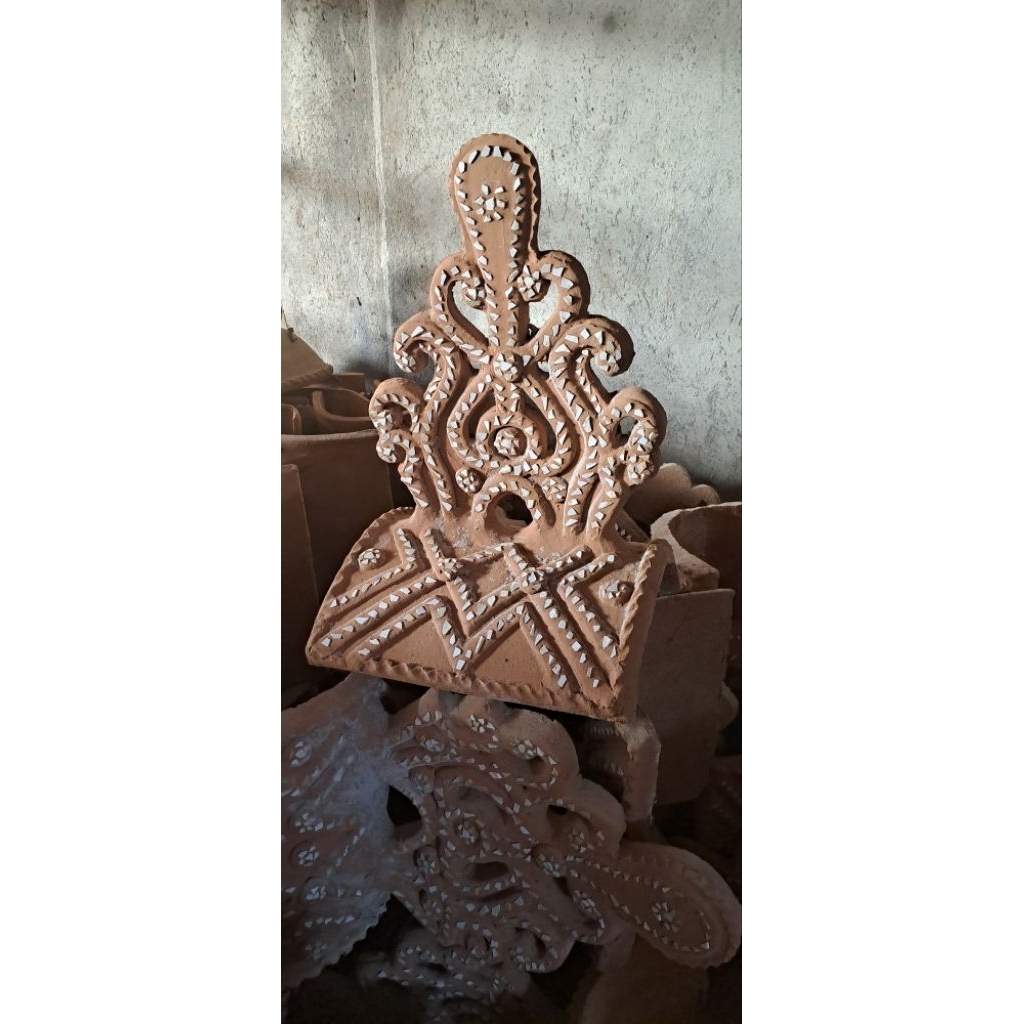 GENTENG WUWUNG MAHKOTA JOGLO