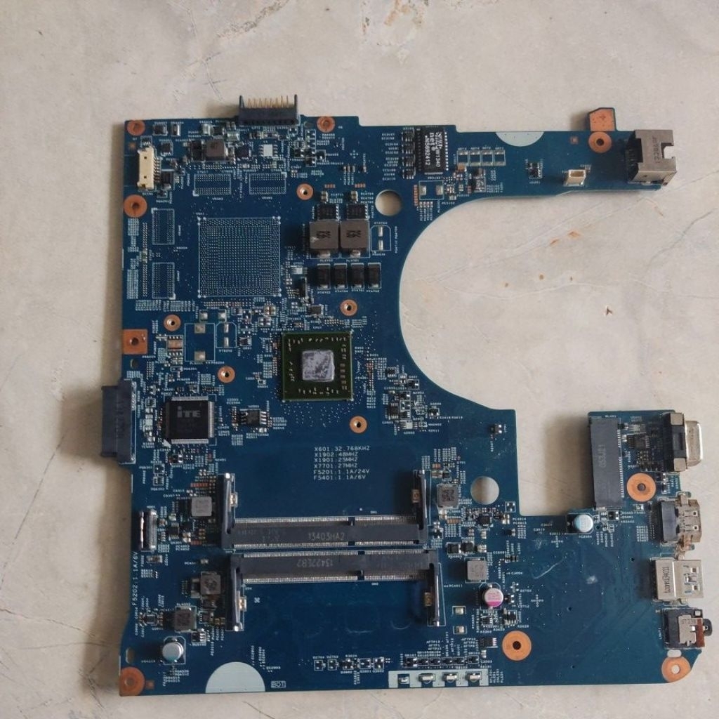 Motherboard Laptop Acer E1-422 Prosesor AMD E1-2500/VGA AMD Radeon HD 8240 & Acer E1 471 Core I3 324