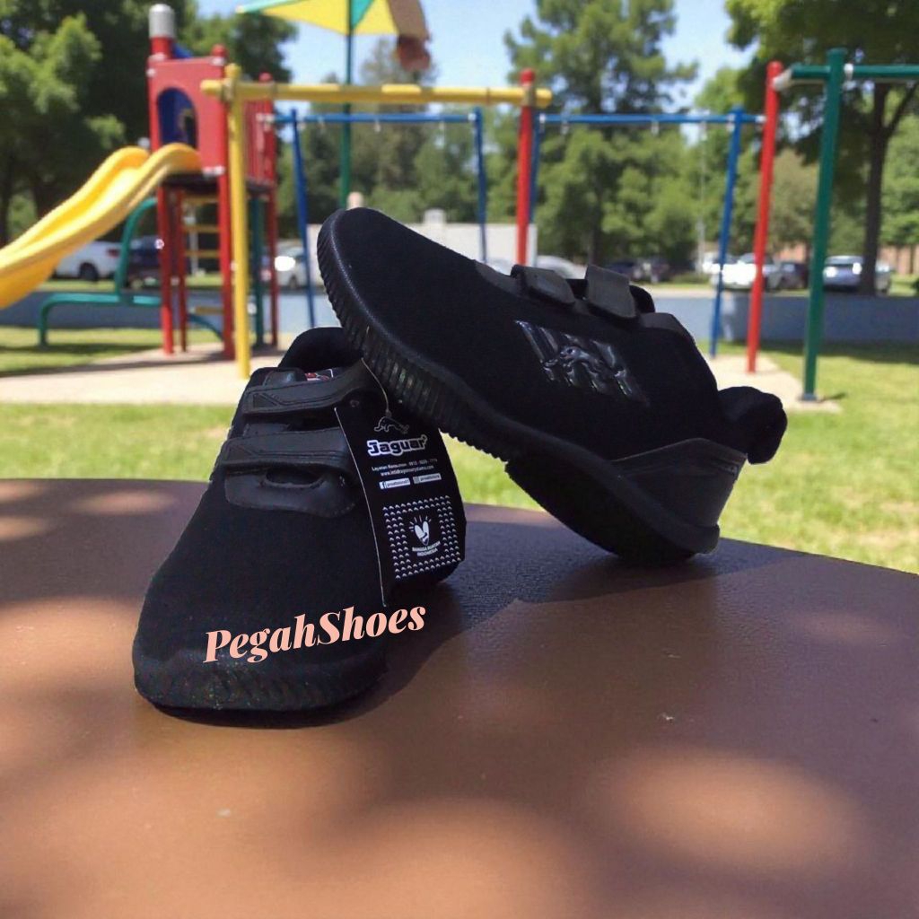 SEPATU JAGUAR ANAK SEKOLAH HITAM VELCRO
