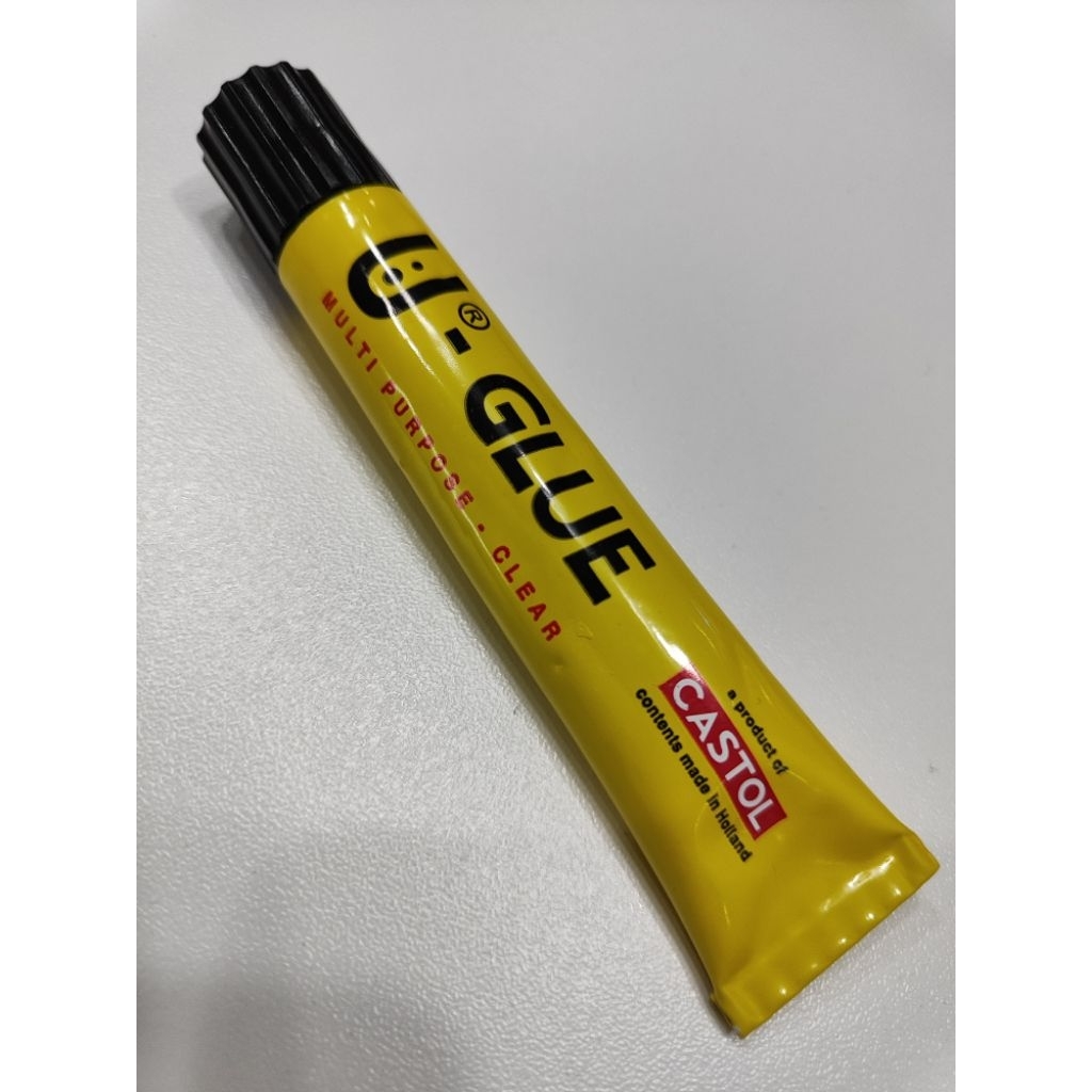 Lem serbaguna merk Castol U Glue