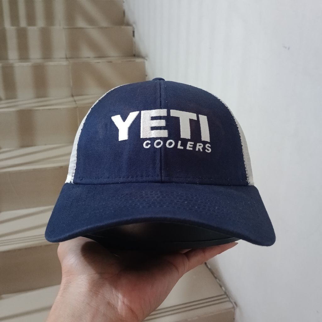 TOPI OUTDOOR FISHING YETI. TOPI TRUCKER HOBI MANCING