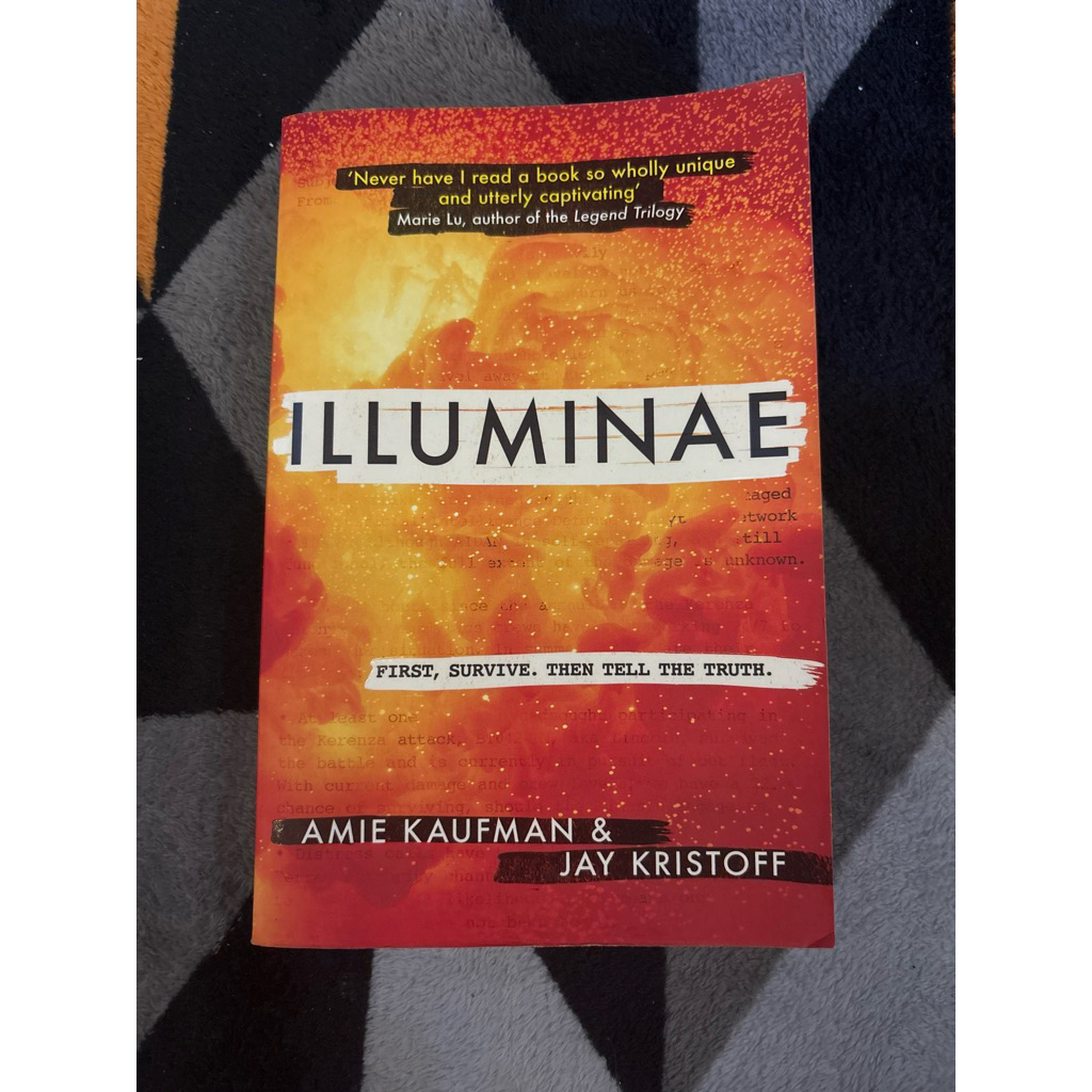 SEYUMISHOP [Preloved] Illuminae Amie Kaufman Jay Kristoff Rock The Boat English Version
