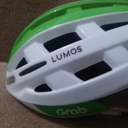 helm sepeda Lumos x Grab size M
