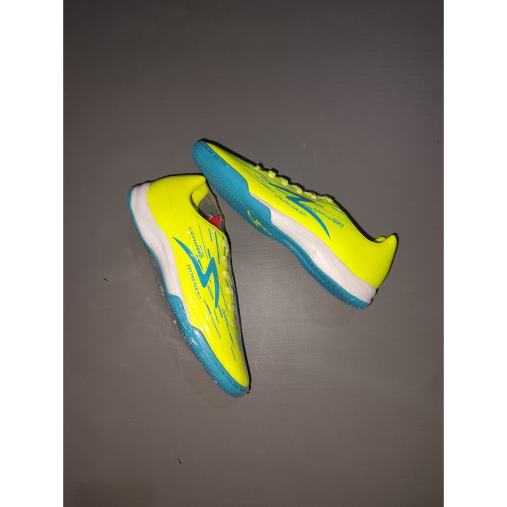 LIGHTSPEED REBORN SAFETY YELLOW