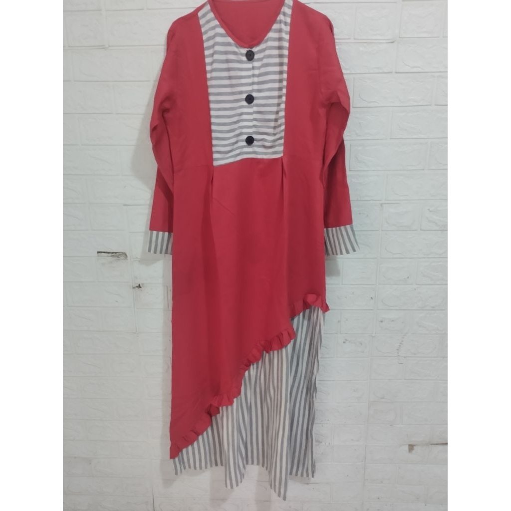 Gamis Wanita Preloved Merah Kombinasi Garis