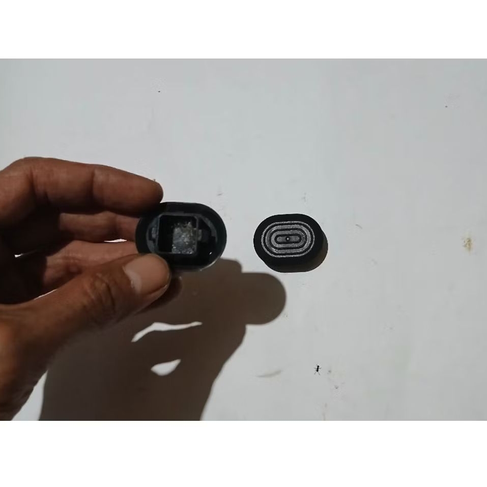 kancing plastik tutup lobang kancing klip side skirt kancing body  samping mobil kid toyota original