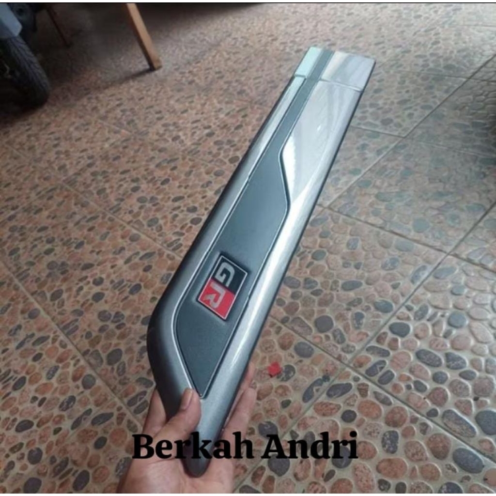 cover list body Toyota rush samping pintu kiri toyota rush GR 2021