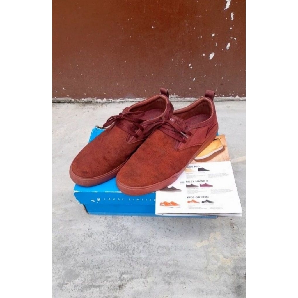 Skateboard Sepatu Lakai Riley 2 second / bekas