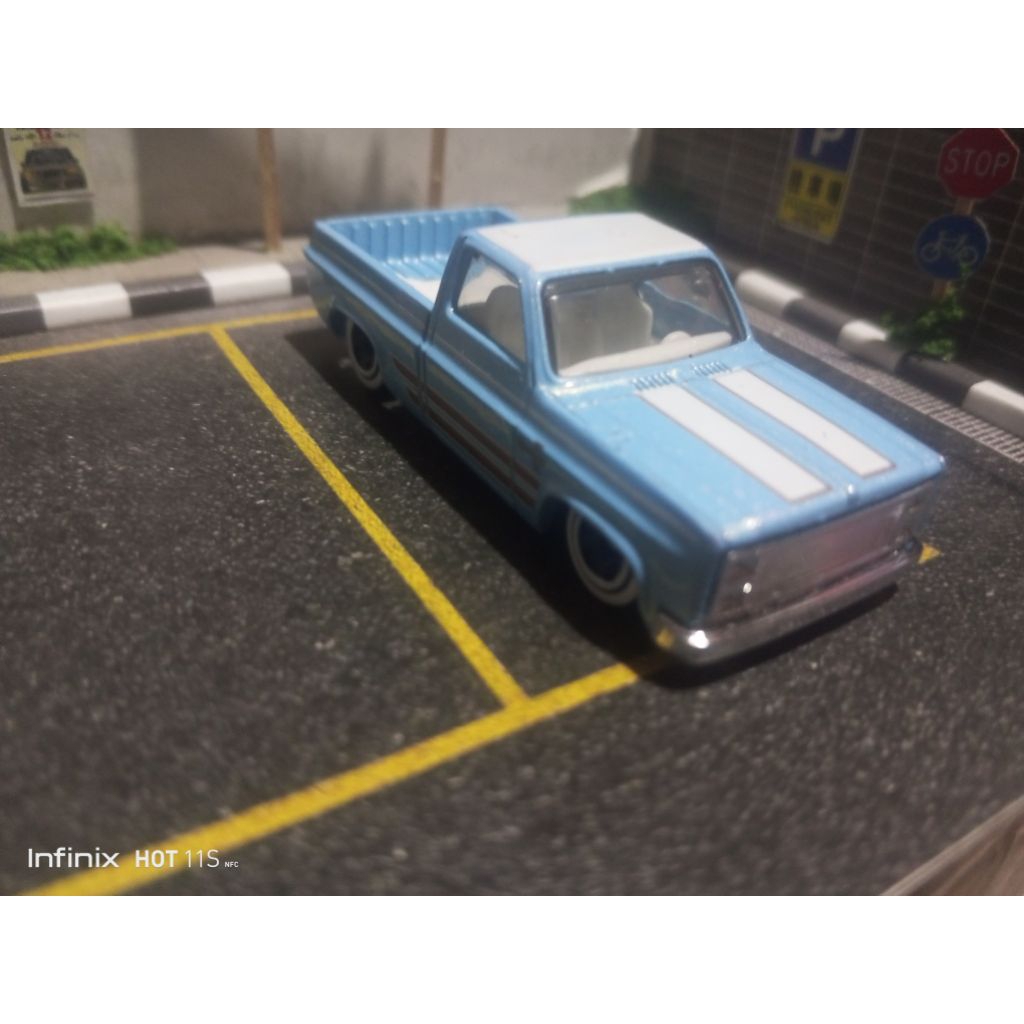 Hot wheels Chevy Silverado