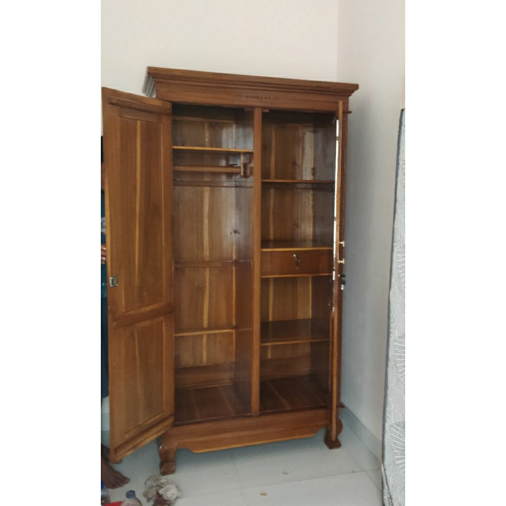 lemari pakaian 2 pintu  kayu jati asli / lemari baju/ lemari anak