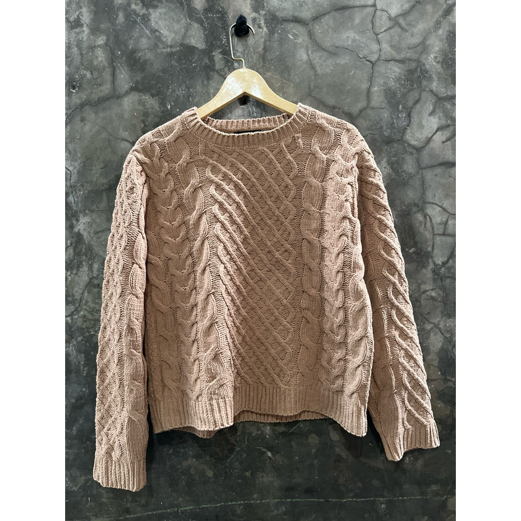 Baju Preloved Wanita Atasan Sweater Rajut  Mulus By AZUL Like New