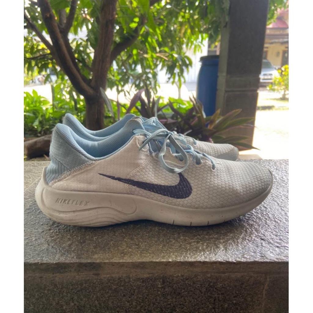sepatu running nike flex experience run 11