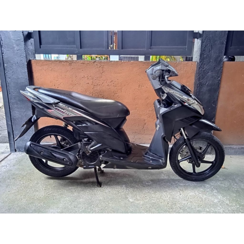 Motor Honda Vario Techno 2011 Lengkap STNK BPKB