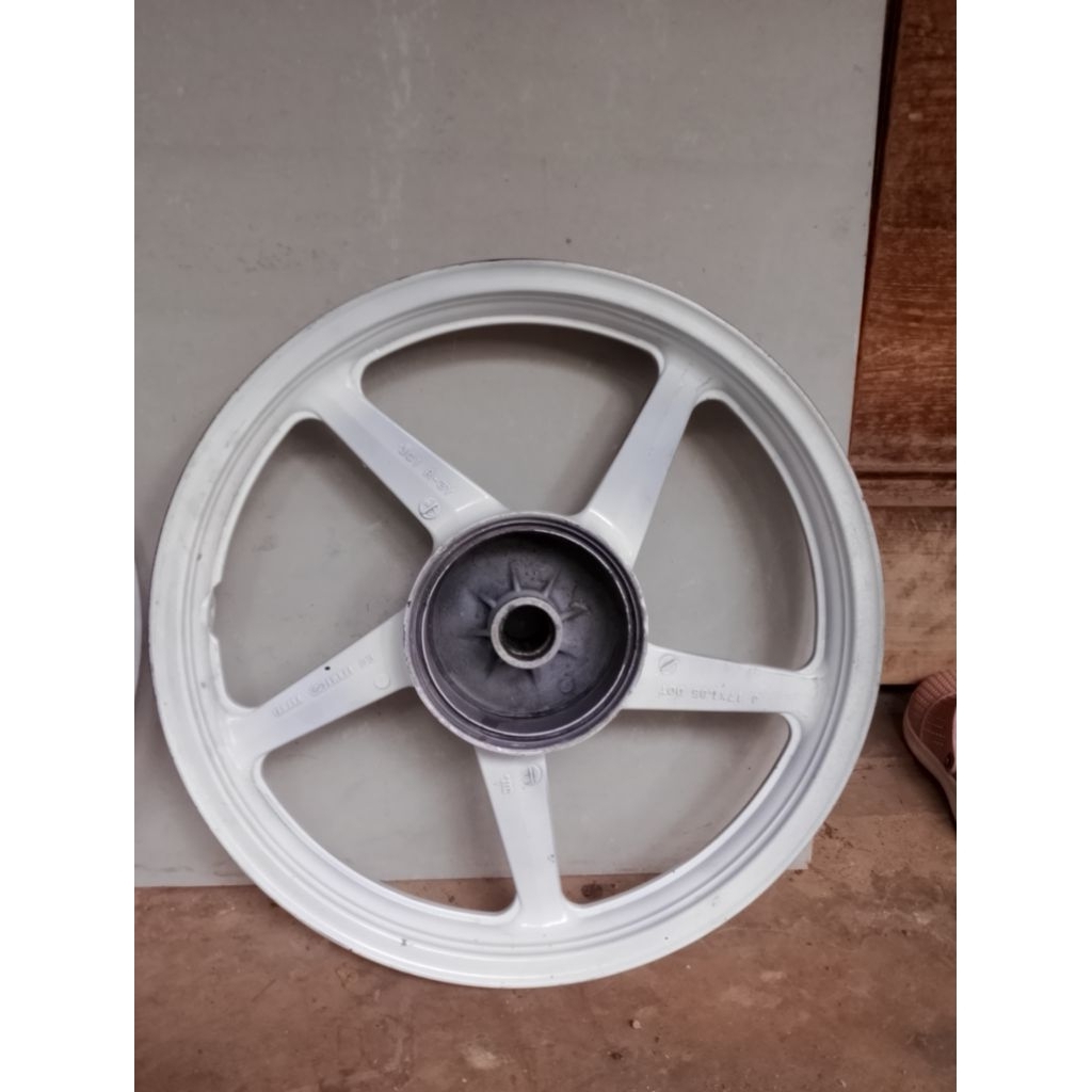 Velg Vixion old belakang