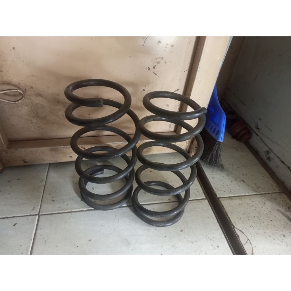 Per keong per spiral depan Avanza old copotan 2 pcs 1set